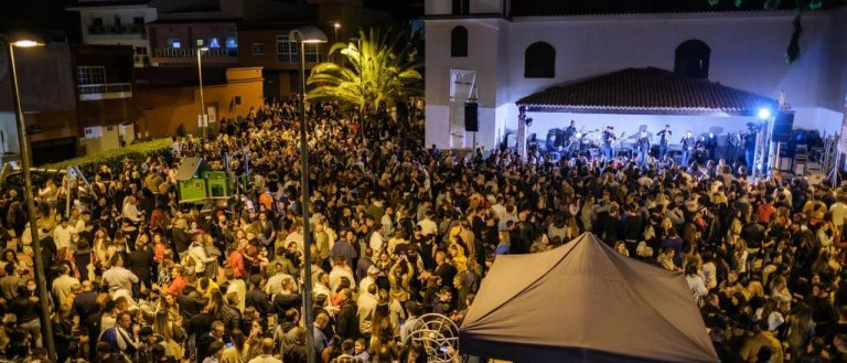 Vuelven las verbenas sin restricciones a las calles de Canarias
