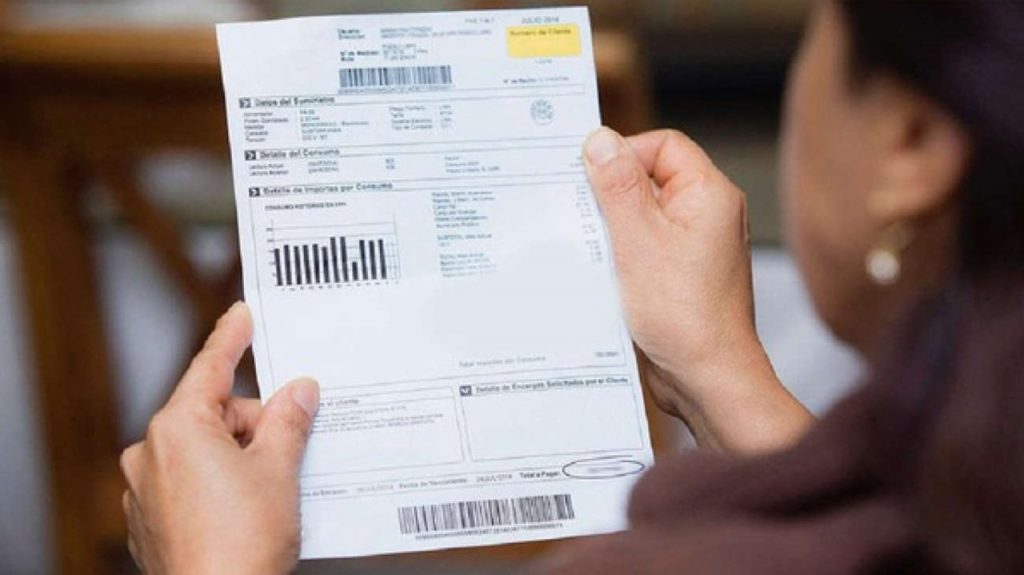 El precio de la luz vuelve a repuntar un 28% y roza los 208 euros el megavatio