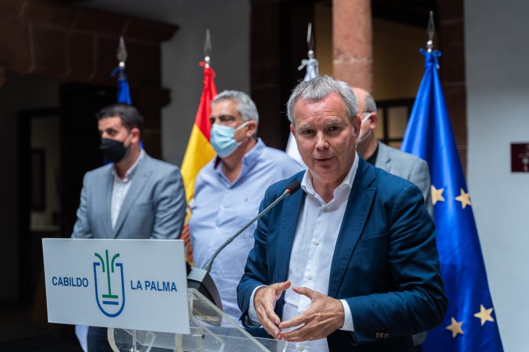 Las administraciones acuerdan un nuevo trazado para la carretera de la costa en La Palma