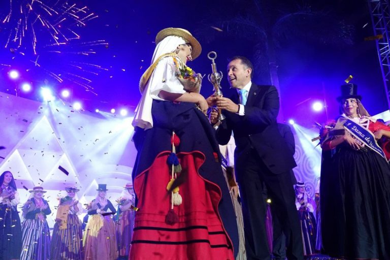 Laura María Rodríguez Puertas elegida Reina de las Fiestas de Mayo de Santa Cruz de Tenerife