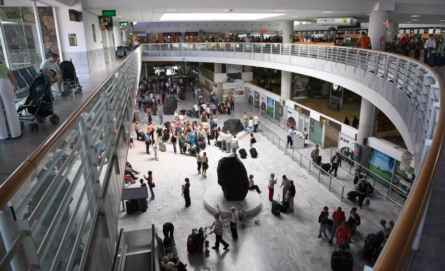 Canarias recibe más de 9 millones de pasajeros internacionales