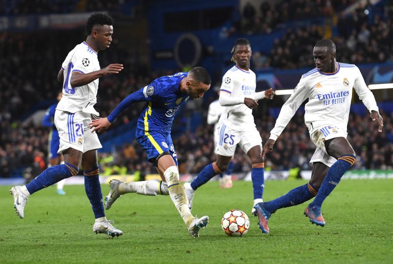 El Real Madrid, prudente ante la visita del Chelsea pese a la ventaja de dos goles