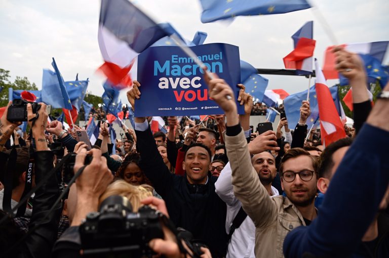 Macron arrasa en las grandes ciudades y Le Pen vence en más de 20 departamentos