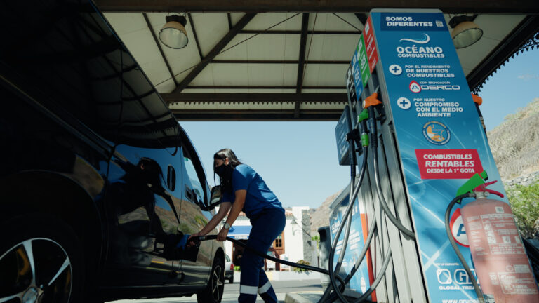 ‘Informe Trópico’ analiza el elevado precio de la gasolina en las Islas Verdes