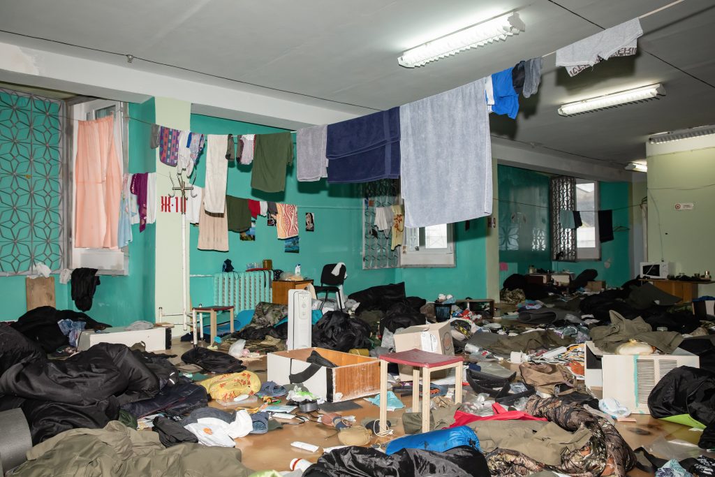 Interior de un edificio de oficinas en la central nuclear de Chernóbil -