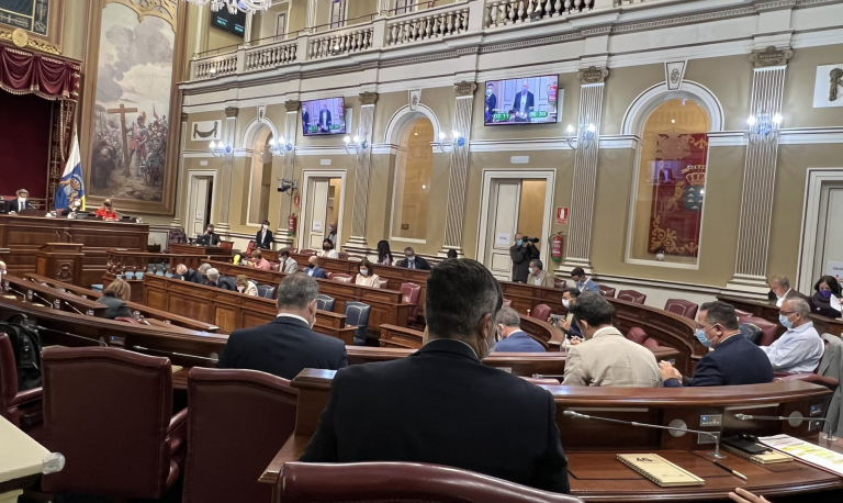 El Parlamento canario aborda las medidas aprobadas contra las repercusiones de la guerra en Ucrania