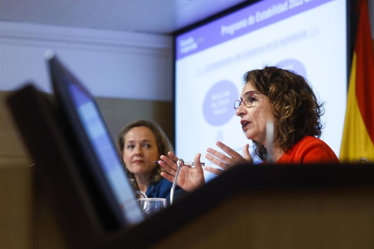 El Gobierno recorta al 4,3 % el crecimiento previsto para 2022 por la guerra