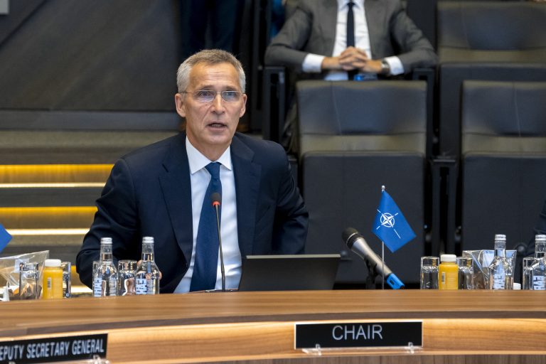 La OTAN promete garantías de seguridad a Suecia y Finlandia desde que soliciten su ingreso
