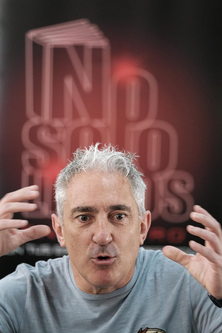 Sistiaga usa la ficción para «dar una patada» a la amnesia colectiva de Euskadi tras el fin de ETA