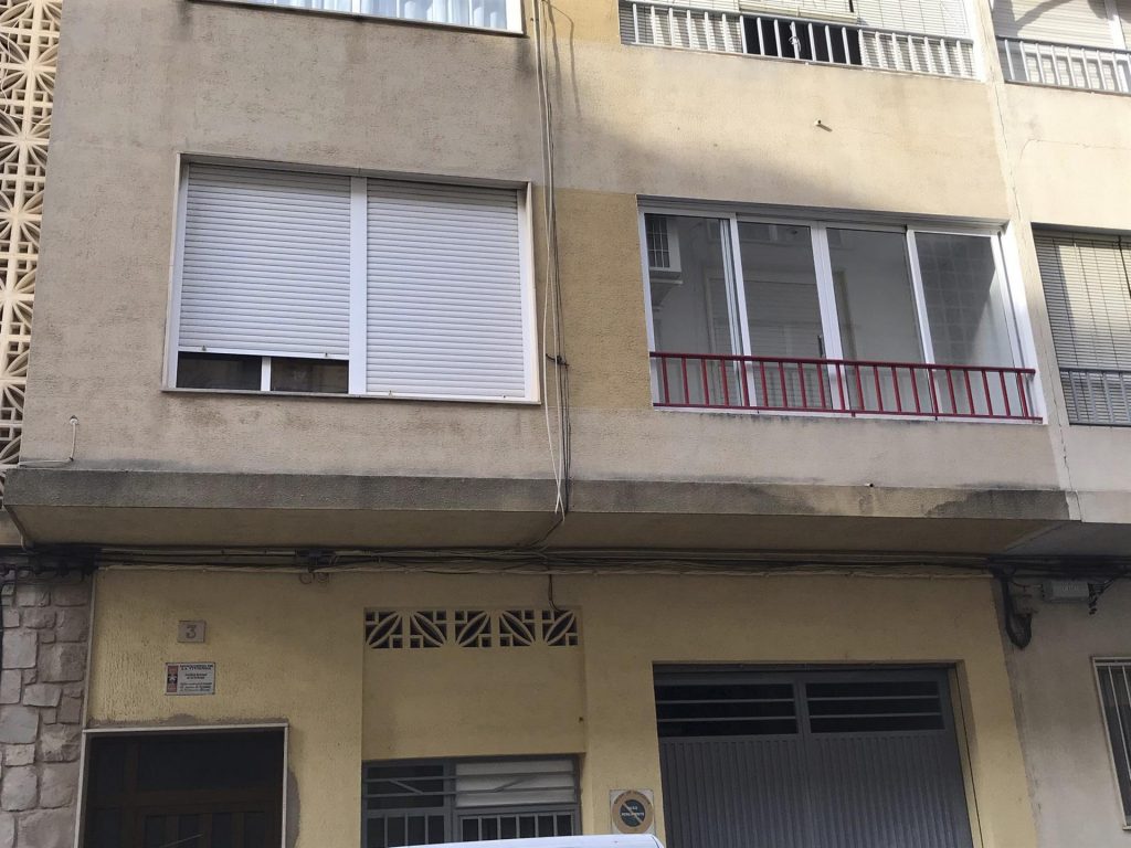 Luto y condena en Sueca y Cullera por el asesinato de un niño por su padre