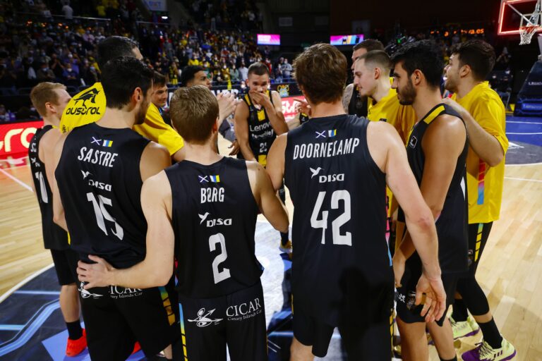 72-59. Un gran último cuarto del Lenovo Tenerife acaba con el Real Madrid