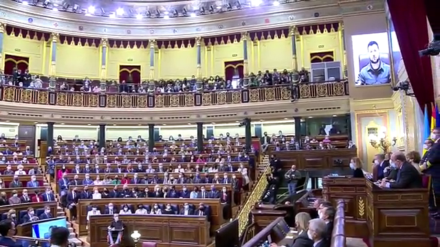 Sánchez afirma ante Zelenski que apoyará el camino de Ucrania hacia la UE