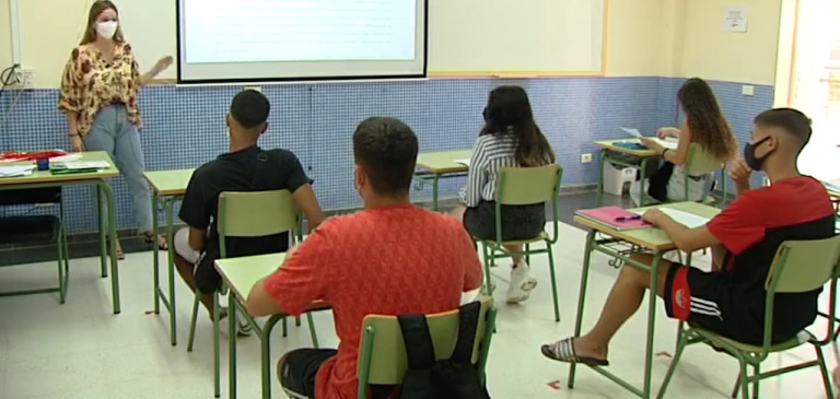 El Gobierno de Canarias prepara un borrador educativo que eliminaría las asignaturas de Geografía e Historia de Canarias