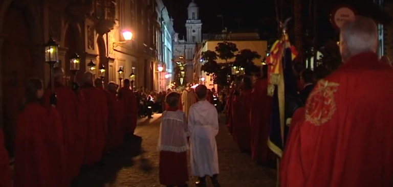 Las procesiones vuelven a recorrer las calles del archipiélago