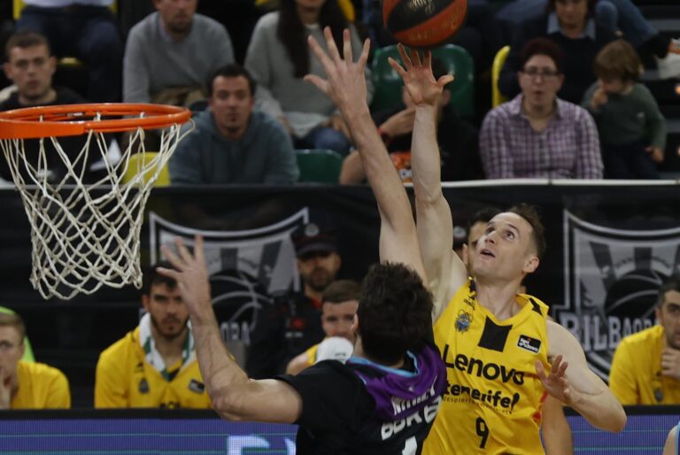 El Lenovo Tenerife avanza a la final de la mano de un gran Marcelinho Huertas (71-78)