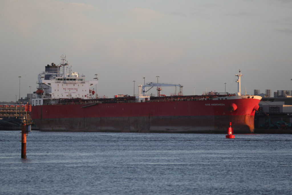 La Guardia Revolucionaria de Irán captura dos petroleros griegos en el Golfo Pérsico