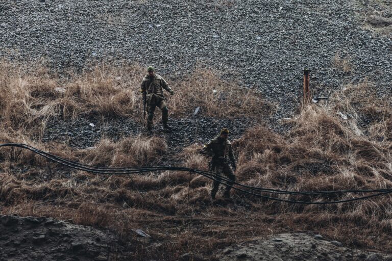 Ucrania denuncia trece muertos en una serie de ataques de las fuerzas rusas en la provincia de Lugansk