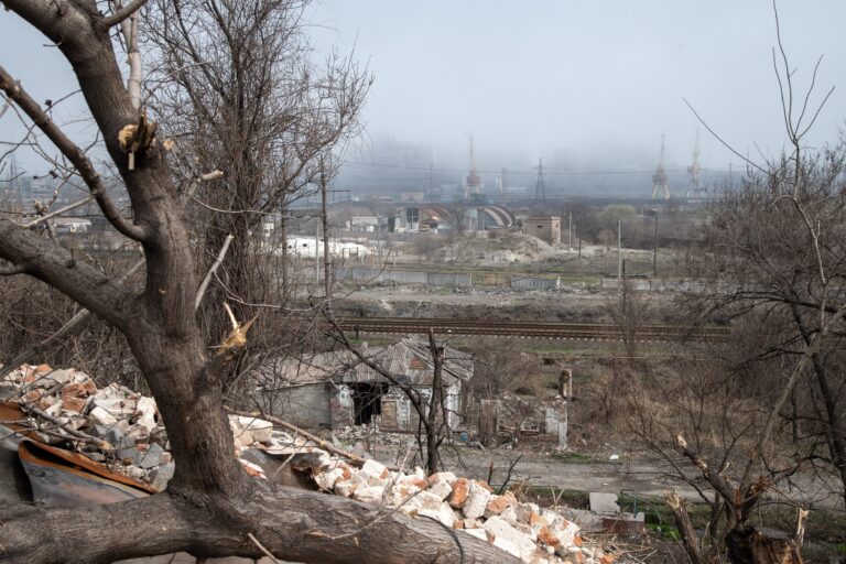 Ucrania pide a MSF crear una misión para evacuar a los militares de la planta de Azovstal, en Mariúpol