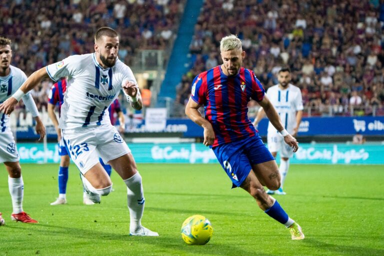 El Eibar recupera el liderato ante el Tenerife pero aún no es de Primera