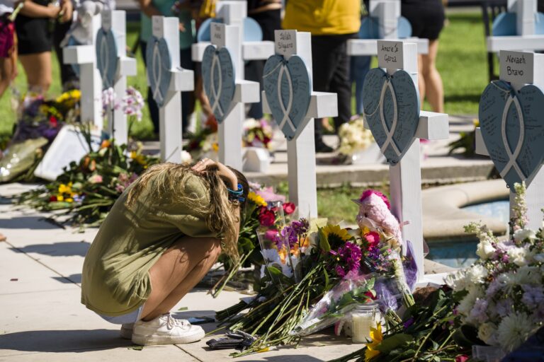 La Casa Blanca asegura que la Asociación del Rifle contribuye al problema de la violencia armada en el país