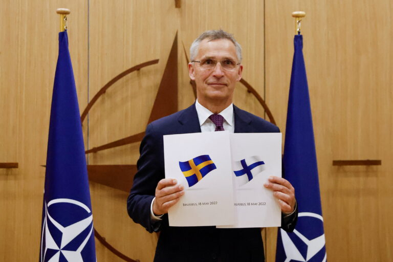 La OTAN recibe la solicitud de adhesión de Suecia y Finlandia: «Es un momento histórico que debemos aprovechar»