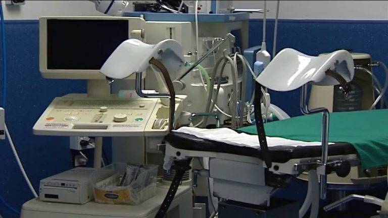 El Gobierno requiere oficialmente a Castilla y León no aplicar protocolos antiaborto