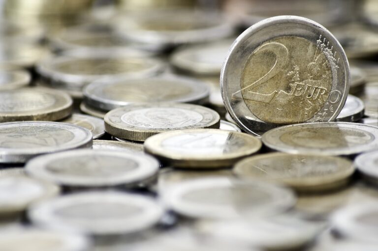 Torres asegura que Canarias cuenta con los mecanismos necesarios para combatir la incertidumbre económica