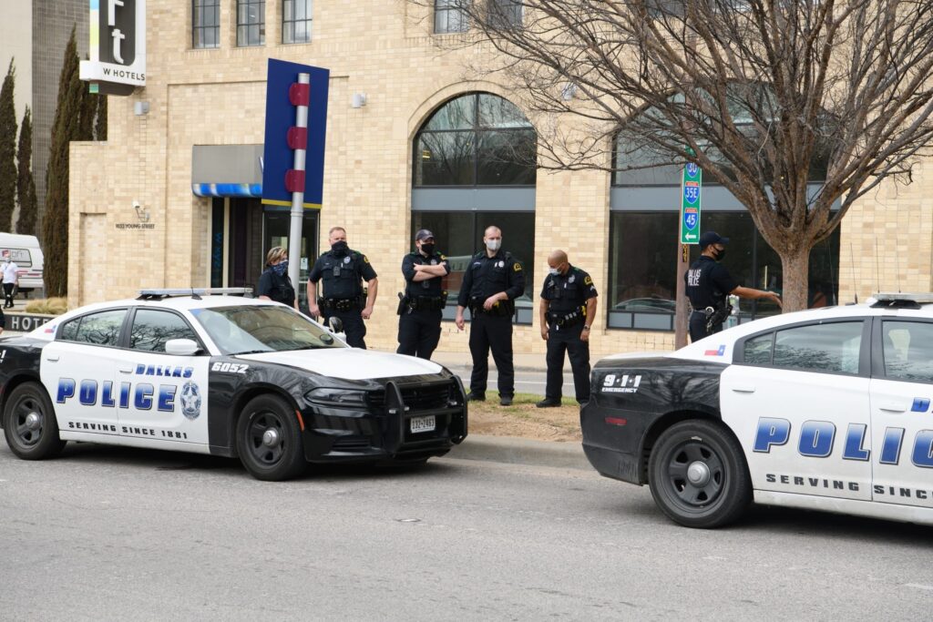 Al menos 46 migrantes asfixiados en el interior de un camión en San Antonio, Texas