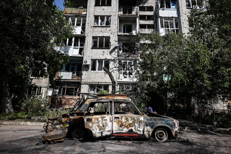 Rusia afirma que ha derribado un avión ucraniano con armas y municiones cerca de Odessa