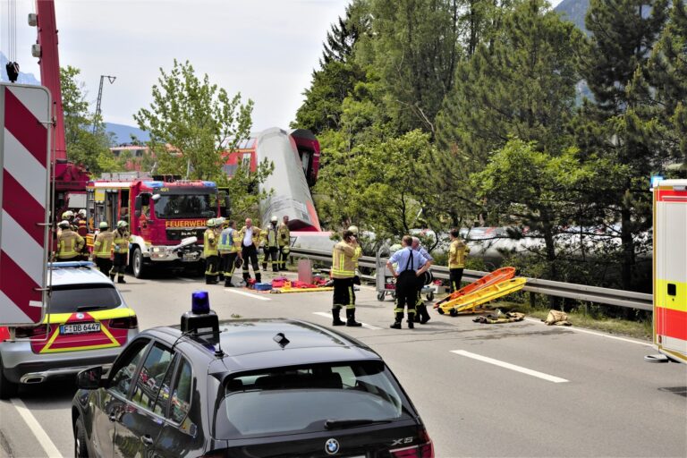 Al menos 12 desaparecidos tras el accidente de tren en Alemania