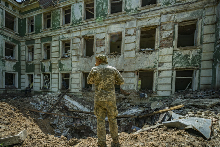 Las autoridades ucranianas aseguran haber recuperado el 20 por ciento de Severodonetsk de manos rusas