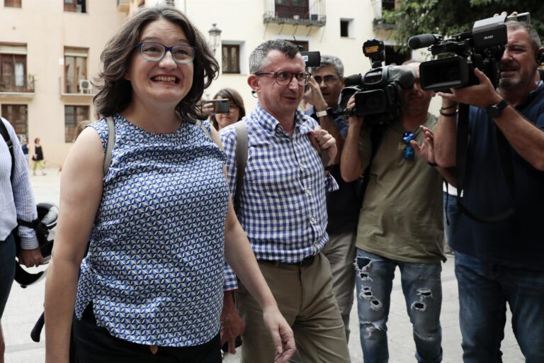 Mónica Oltra dimite como vicepresidenta del Consell y diputada