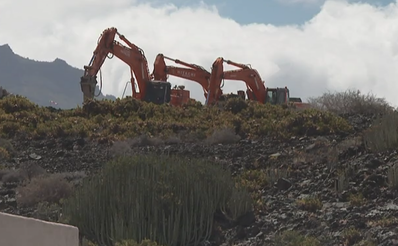 Multitud de personas rechazan el proyecto turístico en el Puertito de Adeje