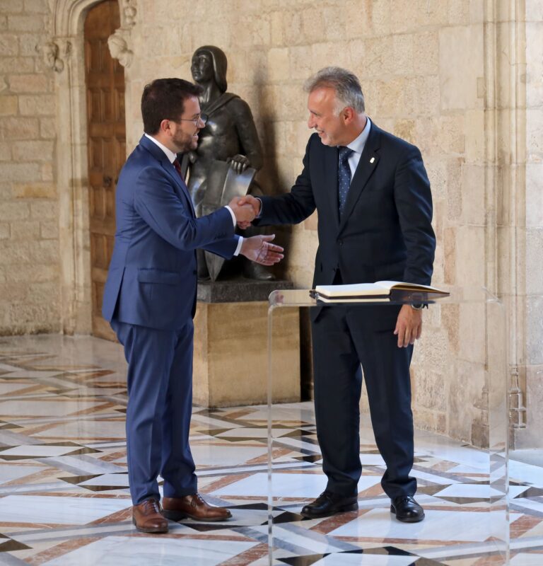 Ángel Víctor Torres emplaza al PP a retomar las negociaciones para la acogida de menores migrantes