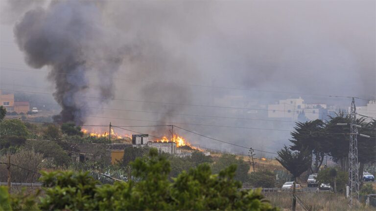Controlado el incendio declarado la noche del domingo en el municipio grancanario de Guía