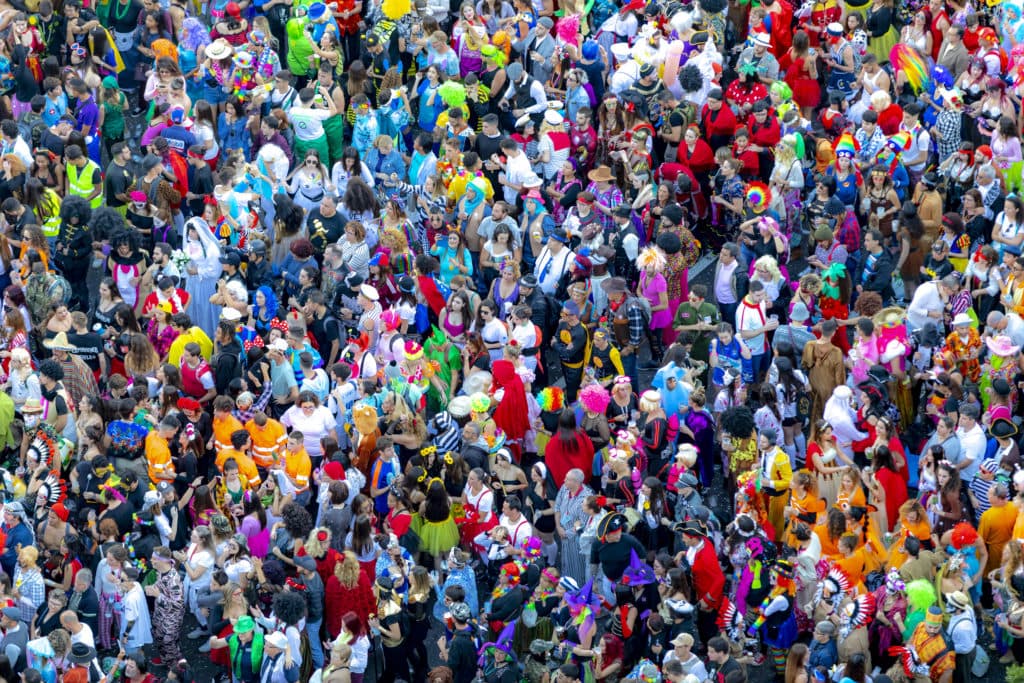 Administradores de fincas piden respeto para los vecinos durante el carnaval