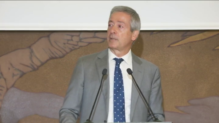 Manrique de Lara deja la CCE tras casi una década al frente