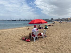 Cruz Roja está presente en más de 18 playas y 5 piscinas de Gran Canaria