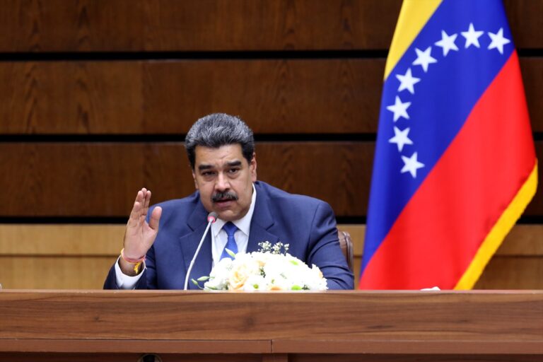Maduro insta al Ejército venezolano a estar alerta ante amenazas terroristas desde Colombia