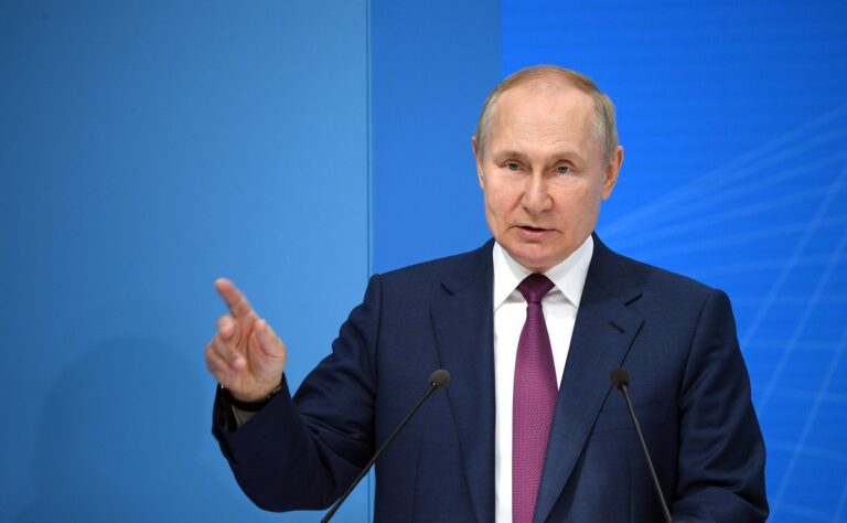 Rusia defiende «imponer un embargo de armas» a Ucrania para evitar que caigan en redes de tráfico de armamento