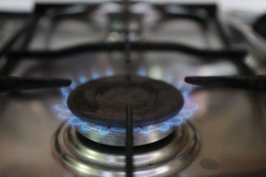 Gas