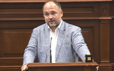 Valbuena defiende endurecer las sanciones por los vertidos al mar