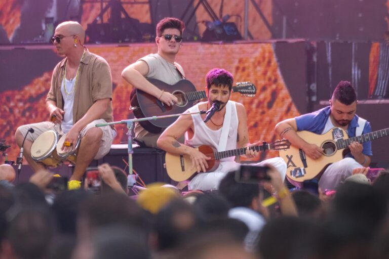 Camilo y Residente inundan de buena vibra y rap de combate el Granca Live Fest