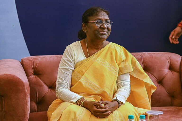 Droupadi Murmi, primera mujer tribal en asumir la presidencia de India