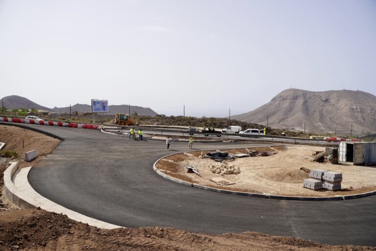 La nueva rotonda de Chayofa (Tenerife) regulará el paso de 19.000 vehículos diarios
