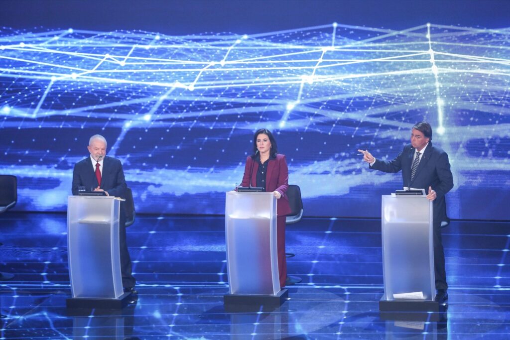 Lula Da Silva y Jair Bolsonaro en un debate electoral antes de la primera vuelta electoral