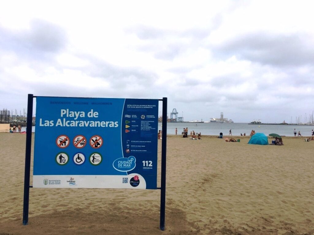 Detienen a un joven por robo con violencia, hurto y desobediencia en Las Palmas de Gran Canaria