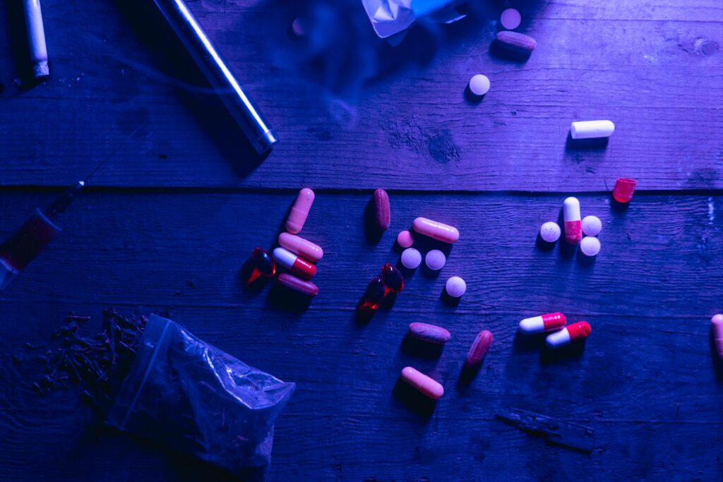¿Qué es la sumisión química y qué hacer ante ella?