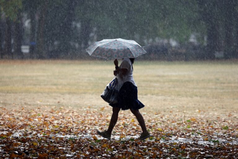 Tres muertos y 12 heridos por las tormentas en Córcega