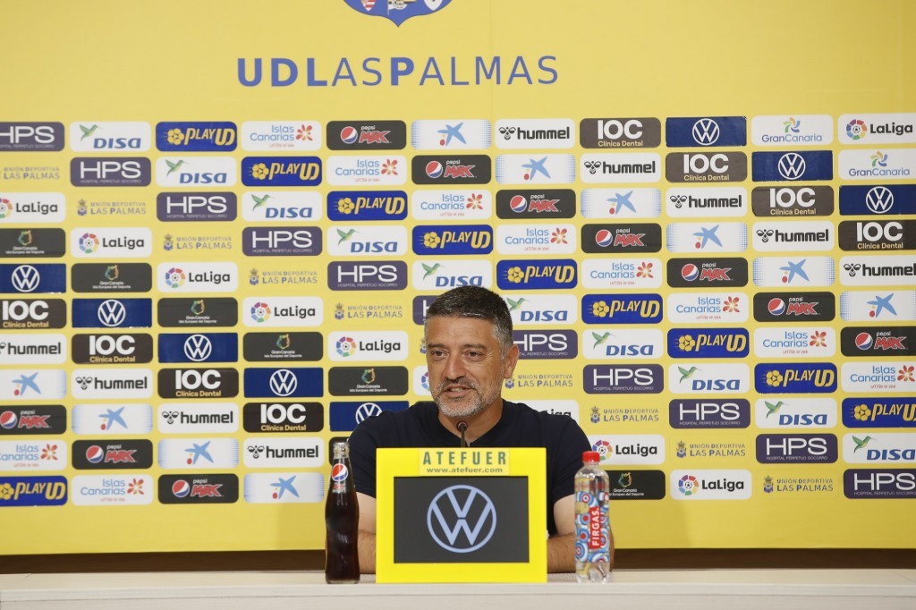 Pimienta destaca la mejoría defensiva de la UD Las Palmas
